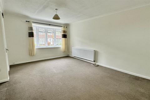 3 bedroom end of terrace house for sale, Milford - *No Onward Chain*