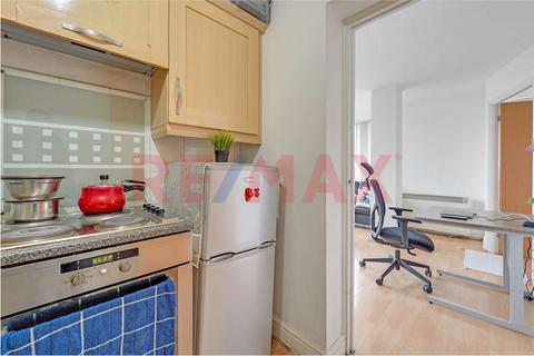 1 bedroom flat for sale, City Gate House, Eastern Avenue, Ilford IG2