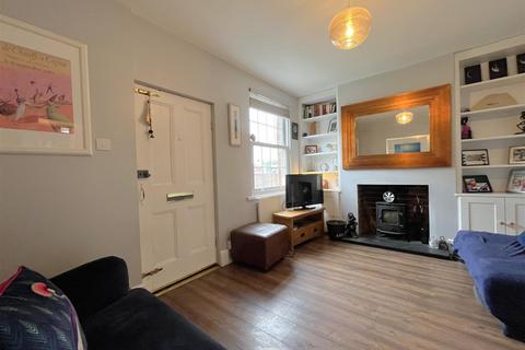 9 Hampton Street, Warwick, CV34 6HS