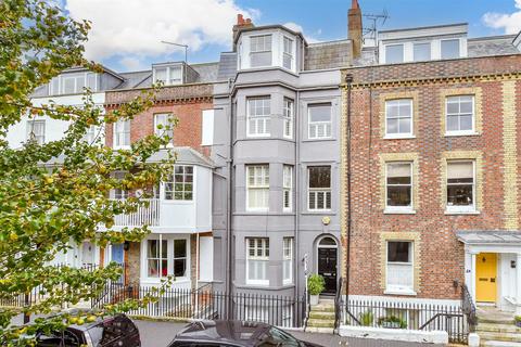 6 bedroom townhouse for sale, South Terrace, Littlehampton, West Sussex