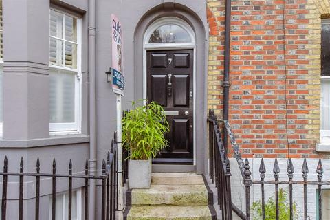 6 bedroom townhouse for sale, South Terrace, Littlehampton, West Sussex