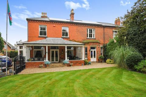 3 bedroom semi-detached house for sale, Newark Road, Lincoln LN6