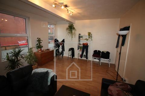 2 bedroom flat to rent, Brudenell Grove, Hyde Park, Leeds