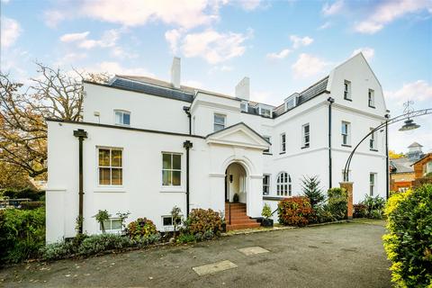 2 bedroom apartment for sale, Snaresbrook House, South Woodford