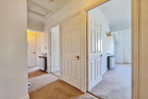 2 bedroom retirement property for sale, Tanners Lane, Haslemere, Surrey, GU27