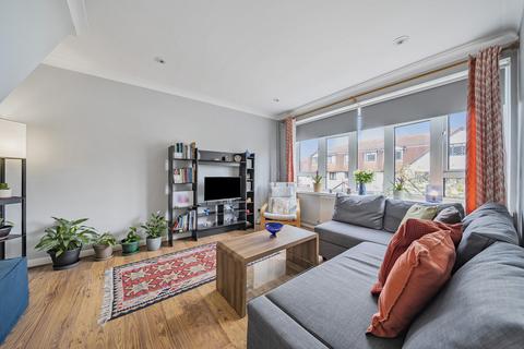 2 bedroom maisonette for sale, Parkview Road, London