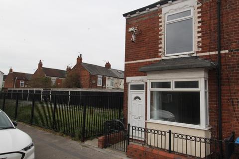 2 bedroom terraced house to rent, Belmont Street, Hull HU9