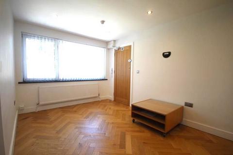 1 bedroom flat to rent, 1 Bedroom Apartment, Waunfawr £675pcm