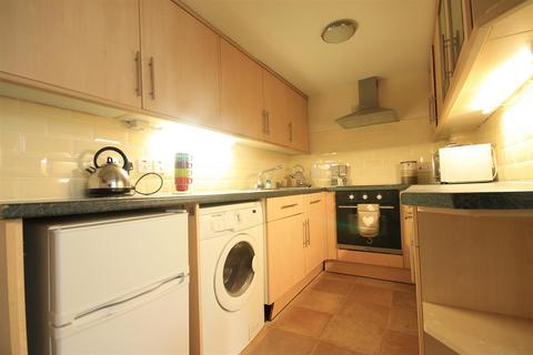 2 bedroom apartment to rent, Osborne Terrace, Jesmond