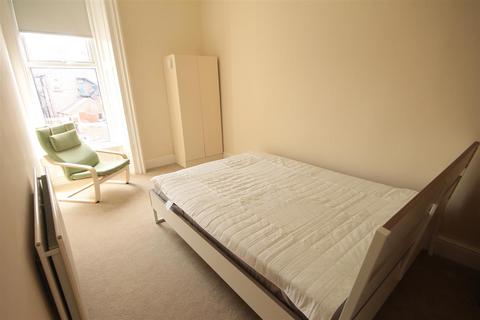 2 bedroom apartment to rent, Osborne Terrace, Jesmond