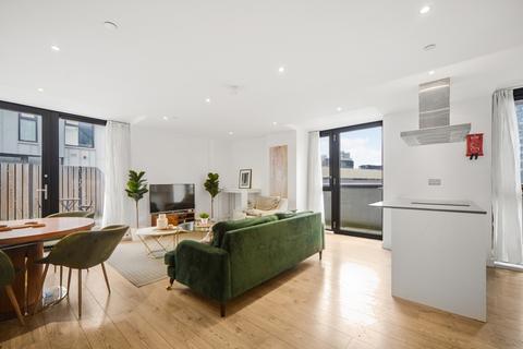 3 bedroom apartment for sale, Avenir House, Forrester Way, London, E15