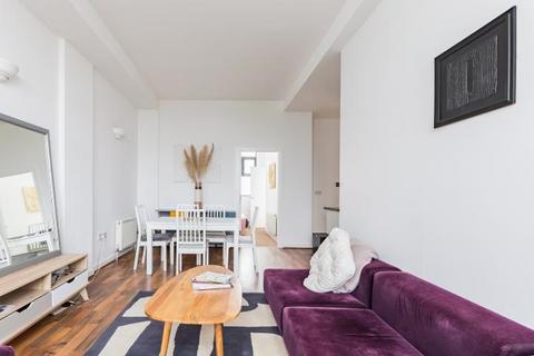 2 bedroom flat for sale, Vineyard Studios, Shaftesbury Road, London, E7 8PY