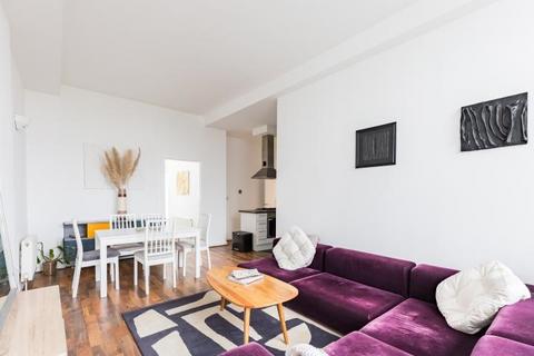 2 bedroom flat for sale, Vineyard Studios, Shaftesbury Road, London, E7 8PY