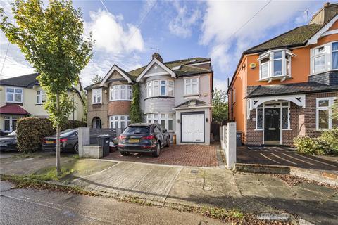 4 bedroom semi-detached house for sale, Oaklands Avenue, Osterley