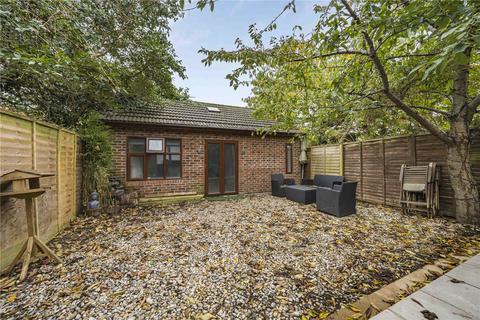 4 bedroom semi-detached house for sale, Oaklands Avenue, Osterley