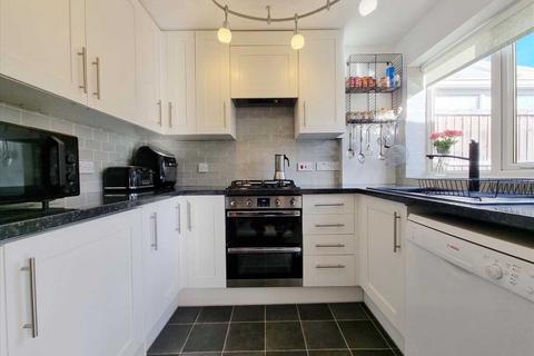 37 Ancaster Drive, Sleaford, NG34 7LY