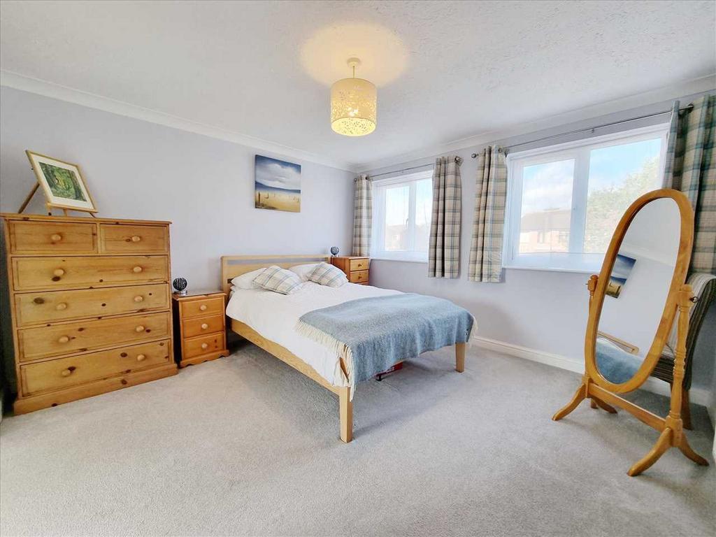 Bedroom 1: