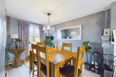 3 bedroom end of terrace house for sale, Bayfield Avenue, Dereham