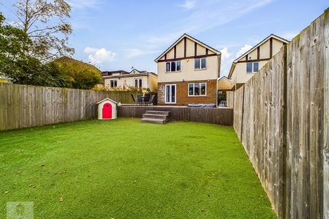 4 bedroom link detached house for sale, MAIDSTONE ROAD, CHATHAM ME5