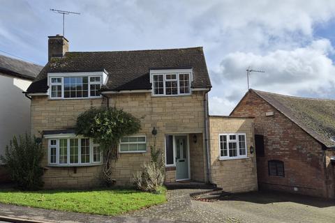 4 bedroom detached house for sale, High Street, Napton-on The Hill, CV47