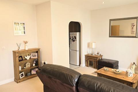 2 bedroom flat for sale, Station Road, Derby DE74