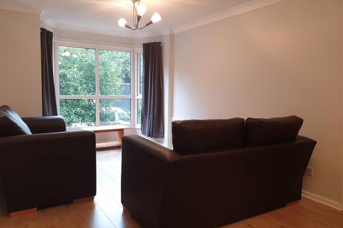 2 bedroom apartment to rent, Brandling Court, Jesmond