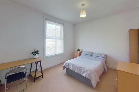 5 bedroom private hall to rent, Hudson Road, Southsea, Portsmouth