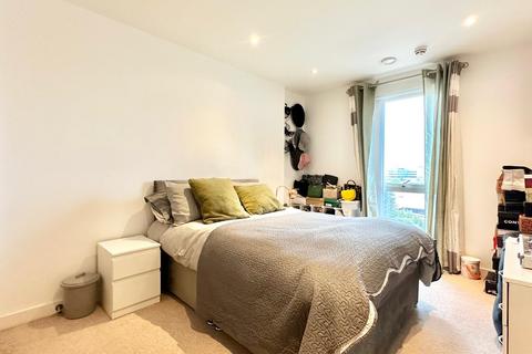 1 bedroom apartment for sale,  Lexington Apartments, Railway Terrace, Slough SL2