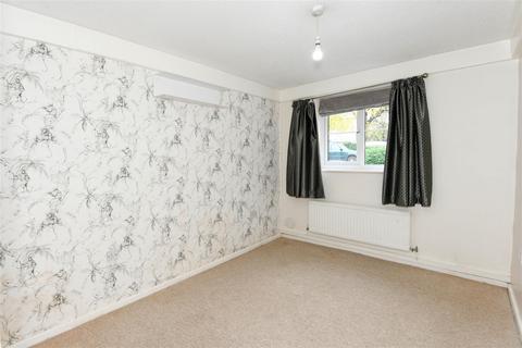 6 Swallow Drive, Trowbridge, BA14 9TW