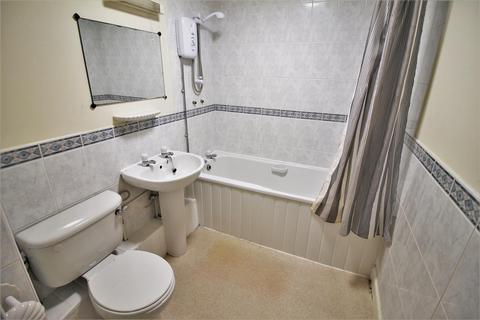 2 bedroom apartment to rent, Middleton Court, Jesmond