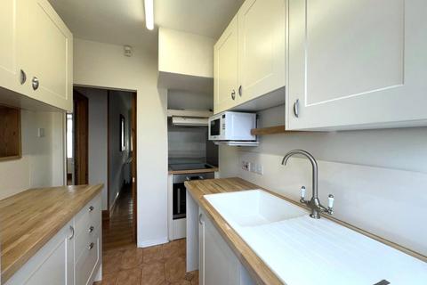 37 Highmead, London, SE18 2DH