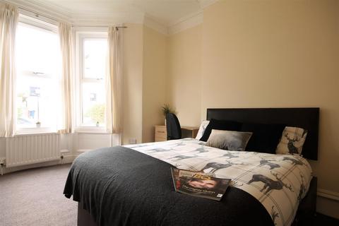 2 bedroom flat to rent, Grosvenor Place, Jesmond