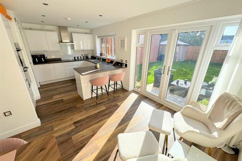 4 bedroom detached house for sale, Storey Avenue, Macclesfield