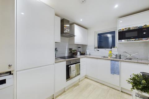 1 bedroom flat to rent, 6 Caxton Road, London, London