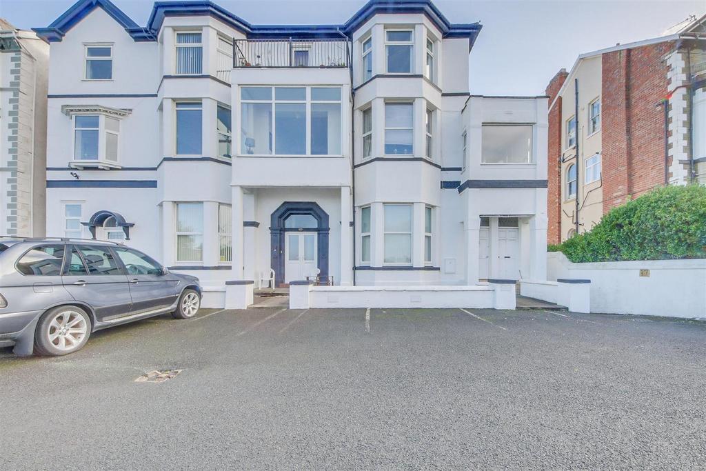 Promenade, Southport PR9 1 bed apartment for sale £120,000