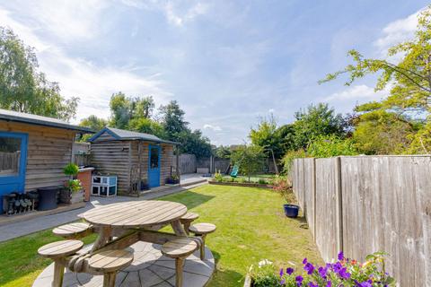 Southwold Shooters Hill, Eythorne, Dover, CT15 4AX