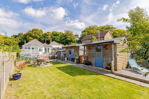 Southwold Shooters Hill, Eythorne, Dover, CT15 4AX