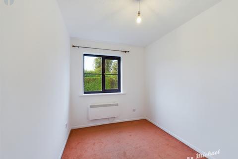 2 bedroom flat for sale, Poets Chase, Aylesbury, Buckinghamshire