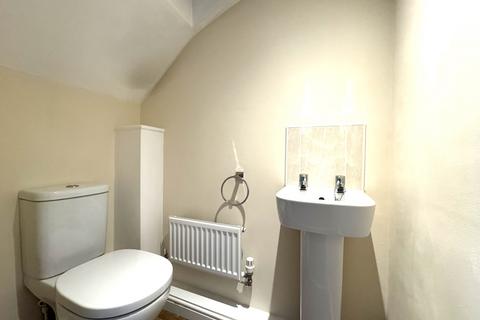 2 bedroom end of terrace house for sale, Laund Gardens, Lancaster LA2