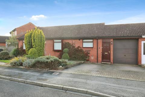 2 bedroom semi-detached bungalow for sale, Swinsty Court, York