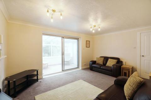 2 bedroom semi-detached bungalow for sale, Swinsty Court, York