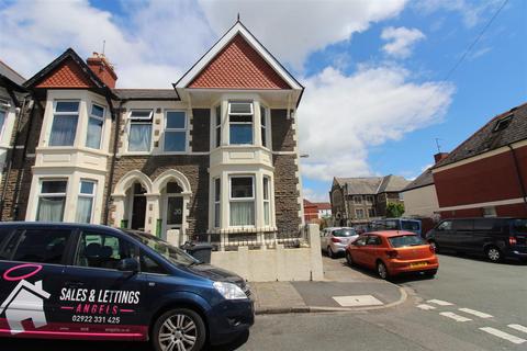 8 bedroom house to rent, Lisvane Street, Cardiff CF24