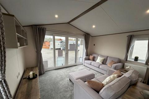 2 bedroom static caravan for sale, Birchington Vale Holiday Park, , Shottendane Road CT7