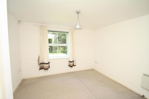 2 bedroom flat to rent, Sandringham Drive, Leeds, West Yorkshire, UK, LS17