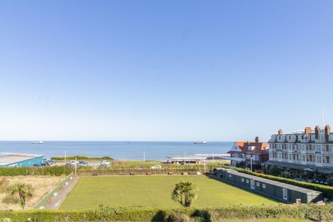 2 bedroom flat for sale, Eastern Esplanade, Cliftonville, CT9