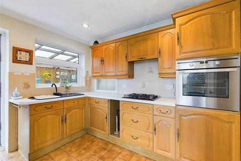 27 Arundel Close, Tuffley, Gloucester, GL4 0TW