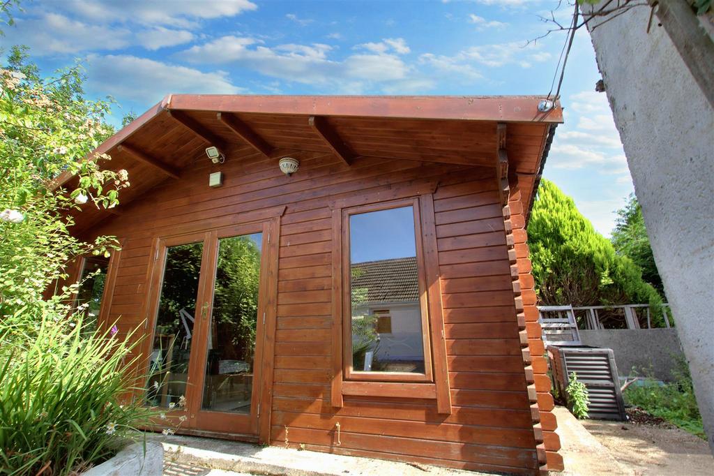 Summer house/studio