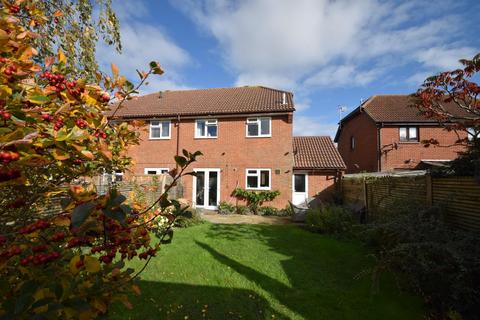 3 bedroom semi-detached house for sale, Hadlow Avenue, Eastbourne BN23