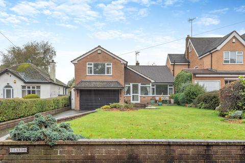 3 bedroom detached bungalow for sale, Stourbridge Road, Wombourne, WV5