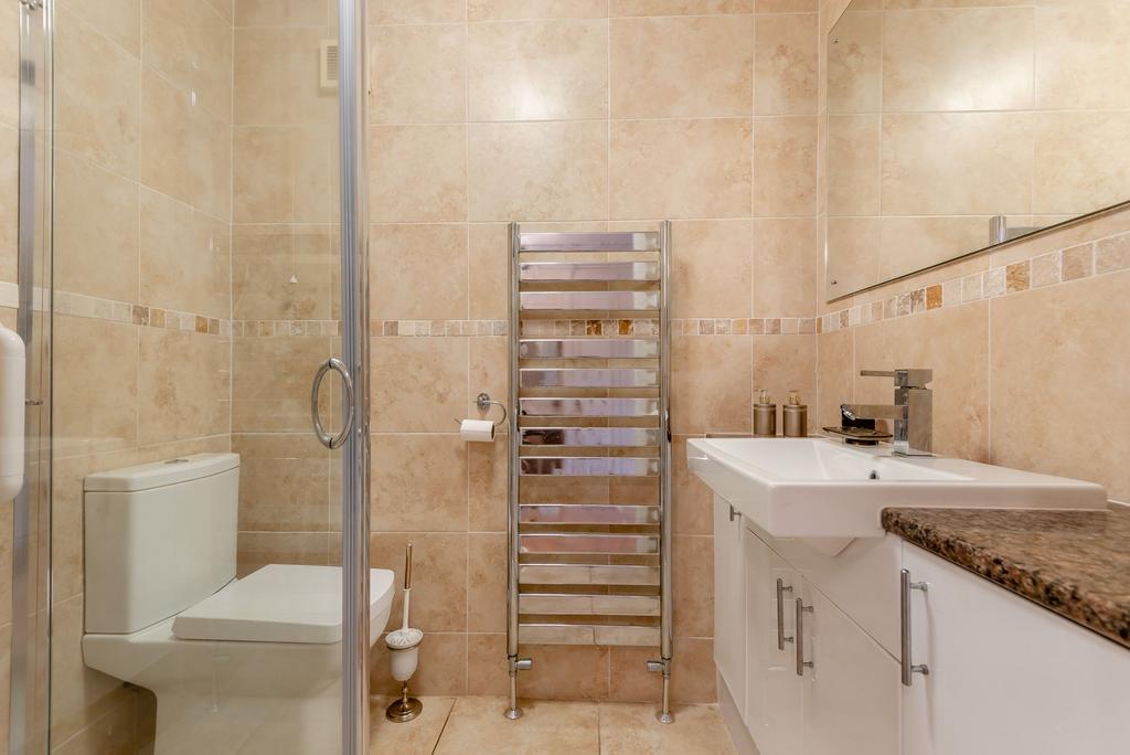 Ensuite Shower Room